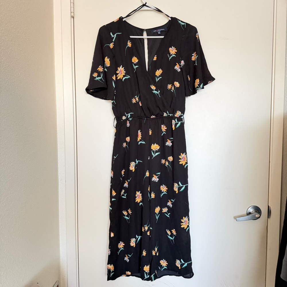 One Clothing Los Angeles Surplice Faux Wrap Short Sleeve Floral Cropped Jumpsuit